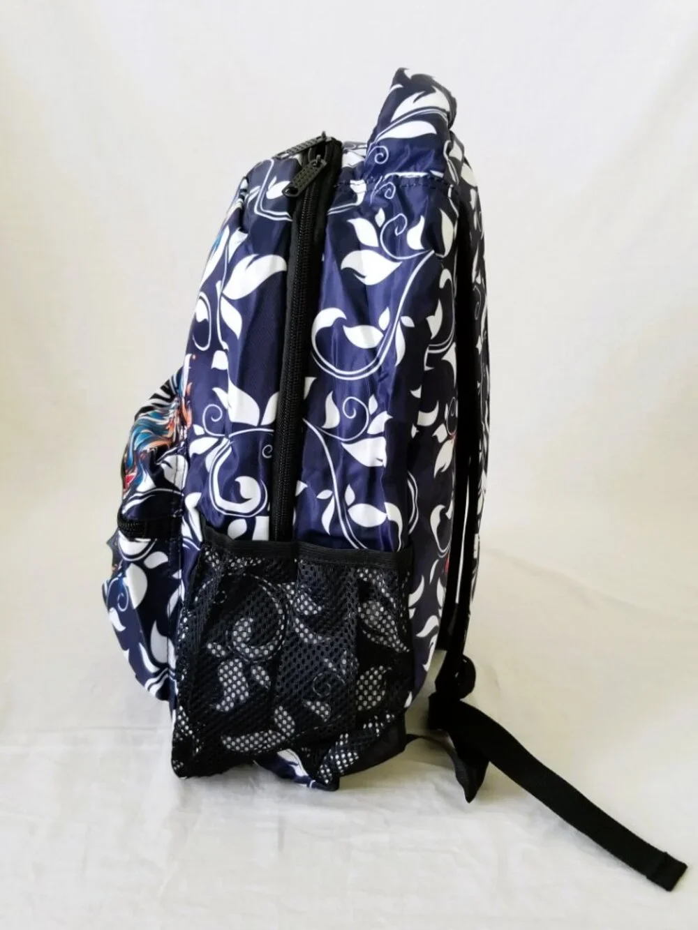 NWOT! Lightweight Backpack with Owl Design and Bottle Pockets for Everyday Use